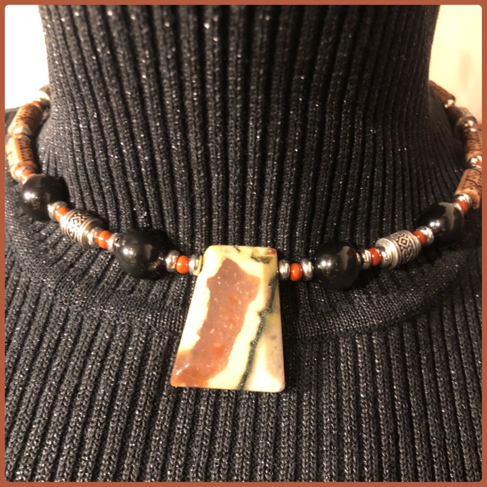 GENUINE AGATE & OBSIDIAN CHOKER
